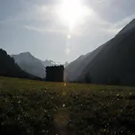 Apart&chalet Chiara 아파트
